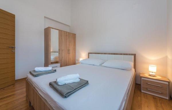 Pletkovic Apartments Tribalj 外观 照片